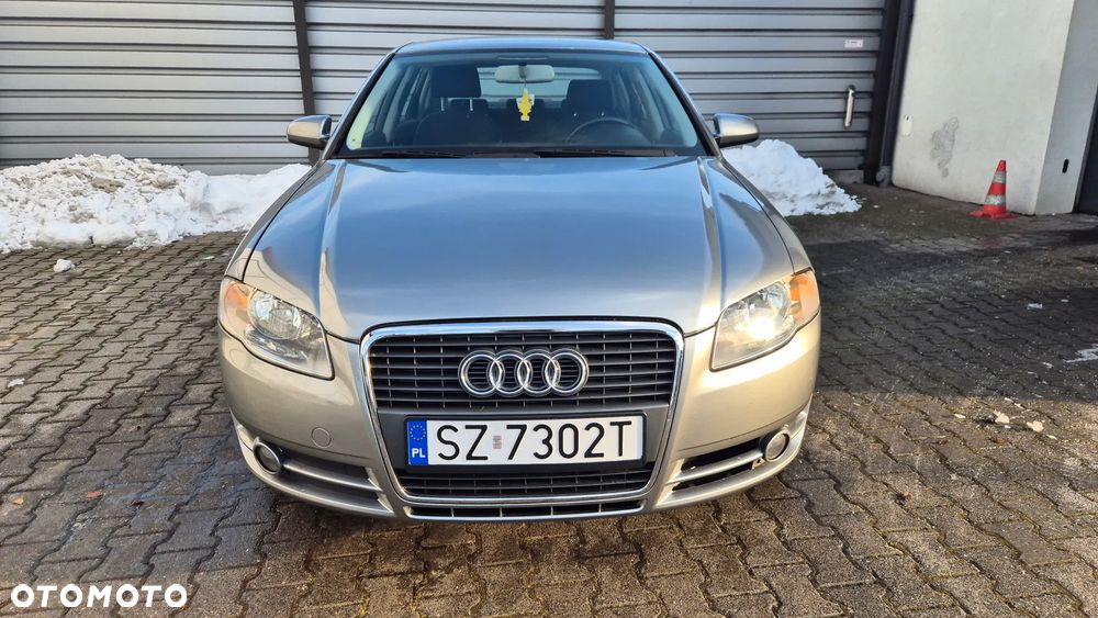 Audi A4 Limousine 2.0 TDI DPF - 13