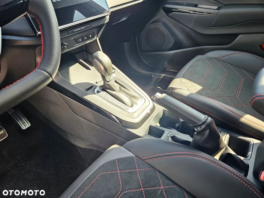 Ford Puma 1.0 EcoBoost mHEV ST-Line X PowerShift - 24