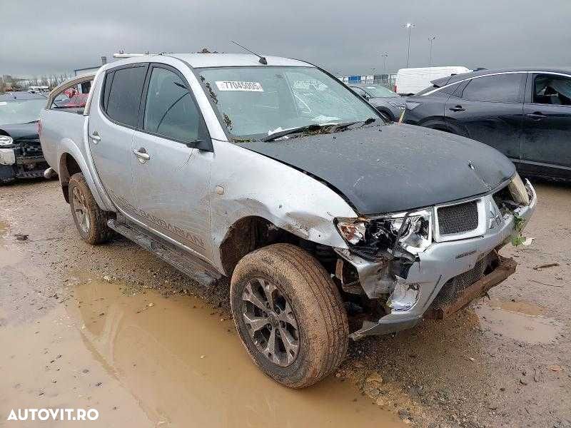 Dezmembrez Mitsubishi L200 2.5 Diesel 2011 - 2