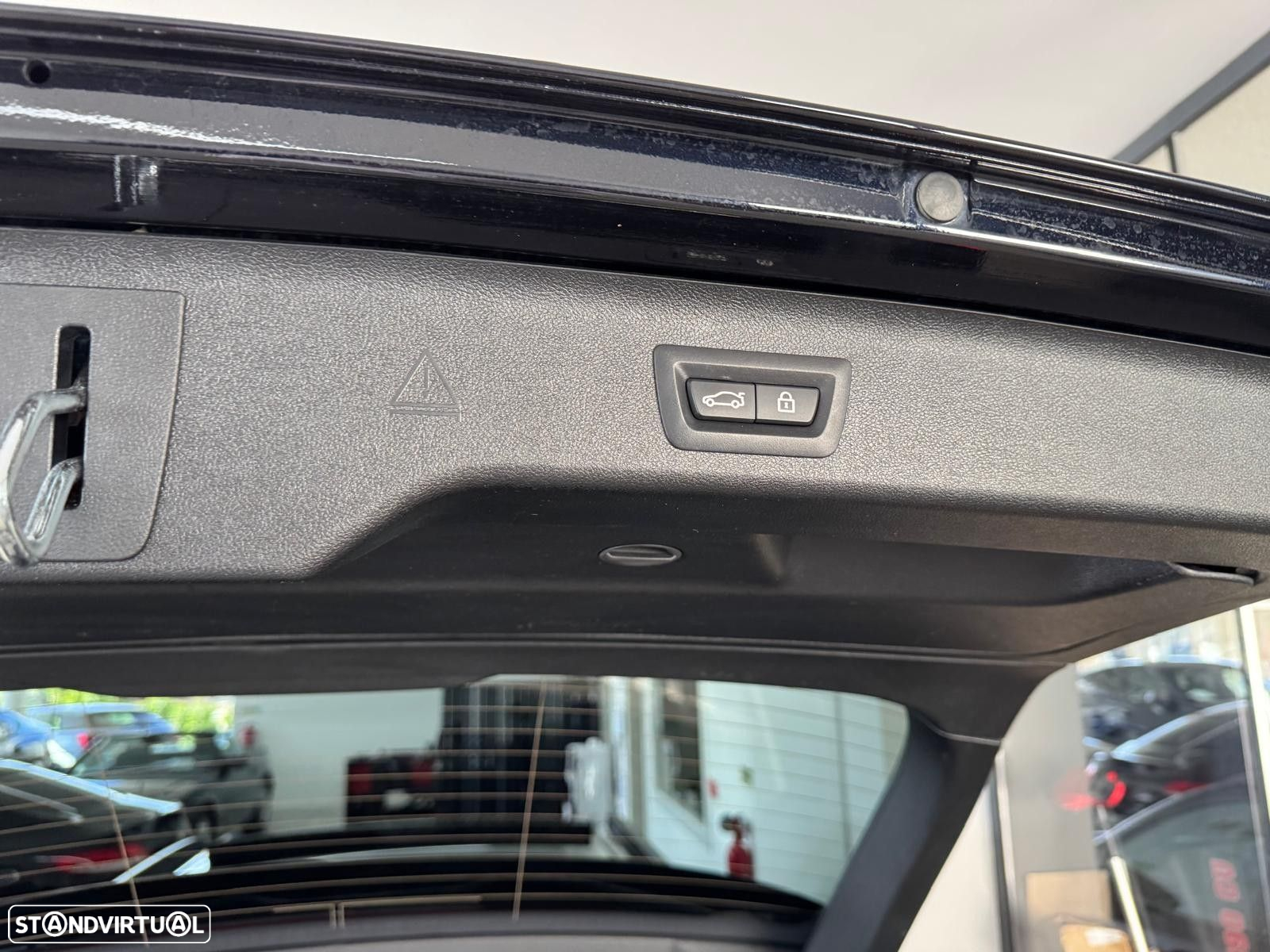 BMW 530 e Pack Desportivo M - 10