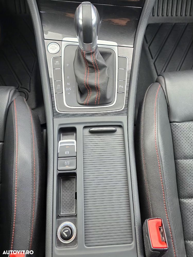 Volkswagen Golf 2.0 TSI BMT DSG GTI - 14