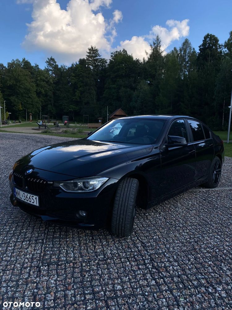 BMW Seria 3 318d - 4