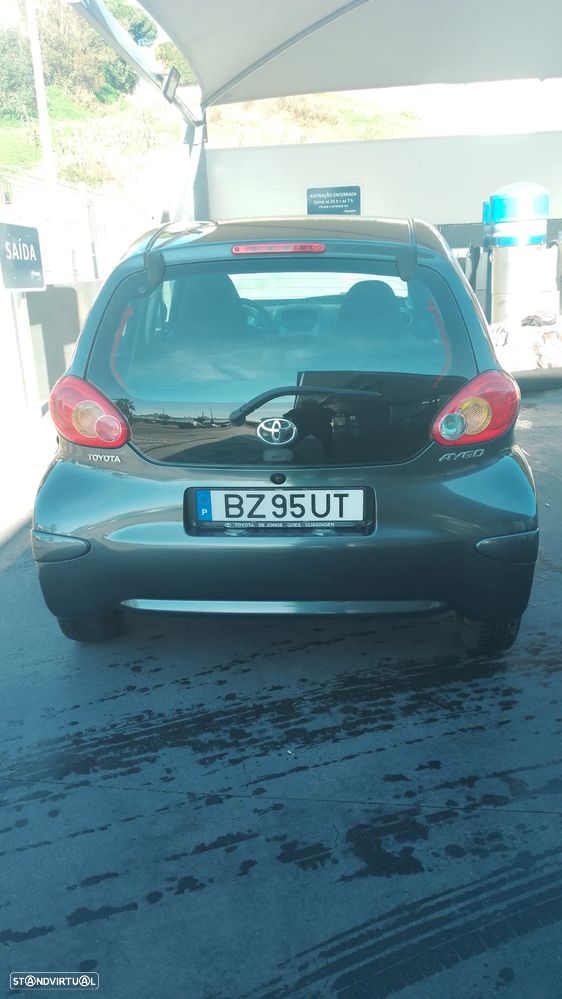 Toyota Aygo Standard - 4