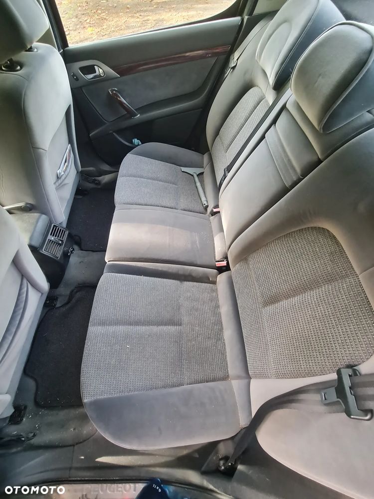 Peugeot 407 - 7