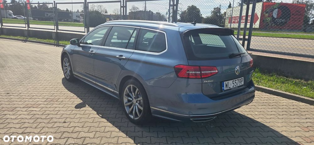 Volkswagen Passat - 2