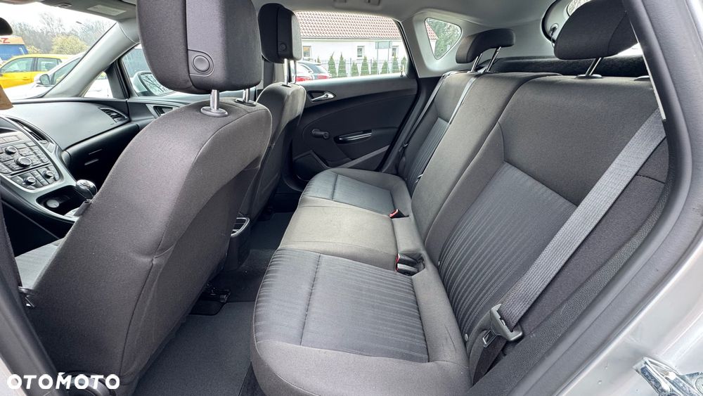 Opel Astra 1.4 Fun - 9