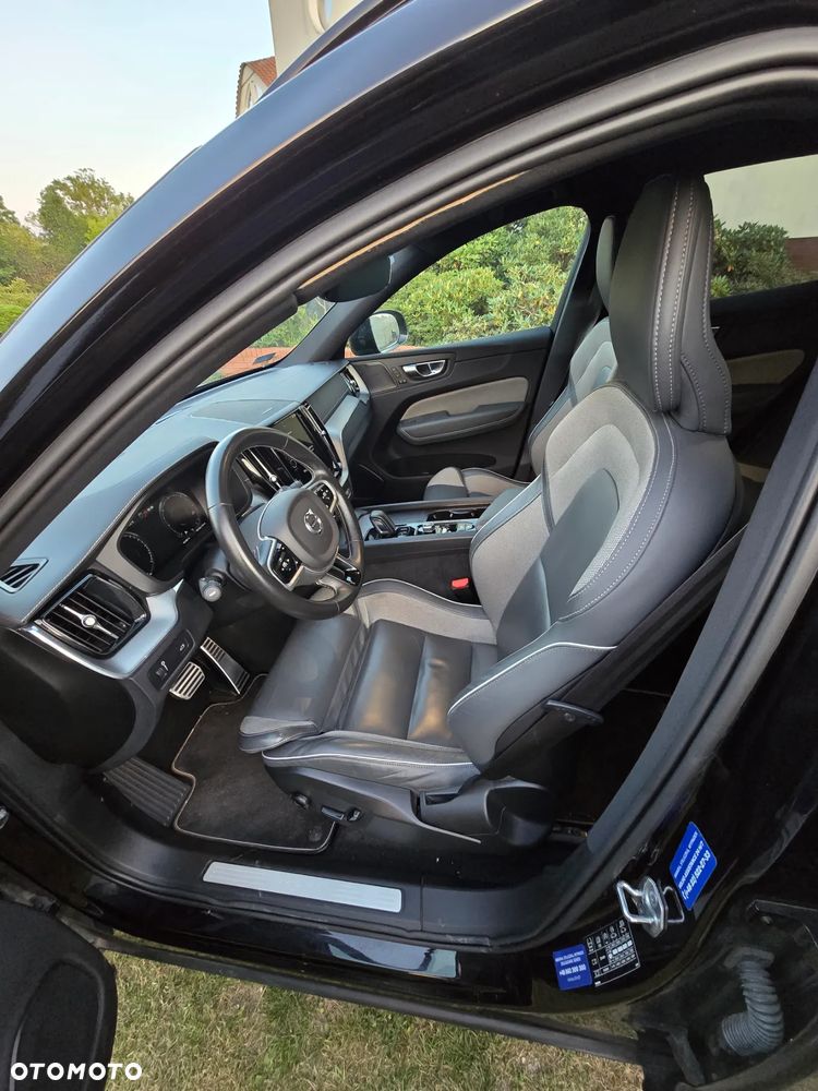 Volvo XC 60 D4 AWD R-Design - 4