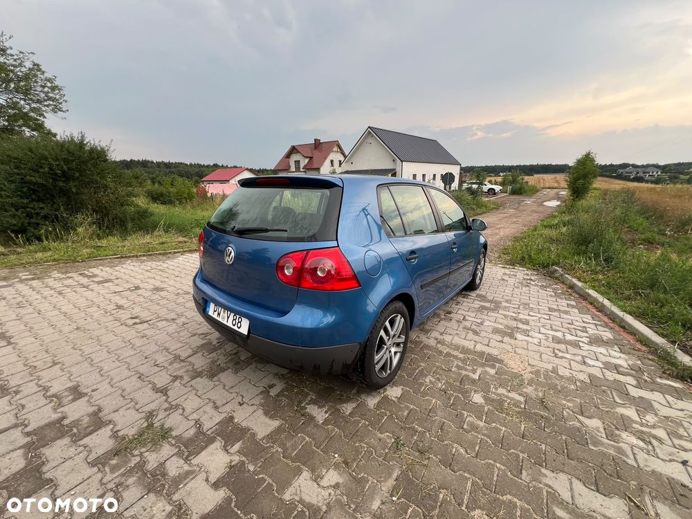Volkswagen Golf - 8