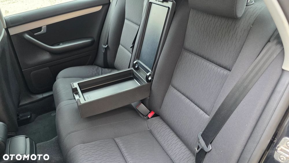 Audi A4 Avant 2.0 TDI - 27