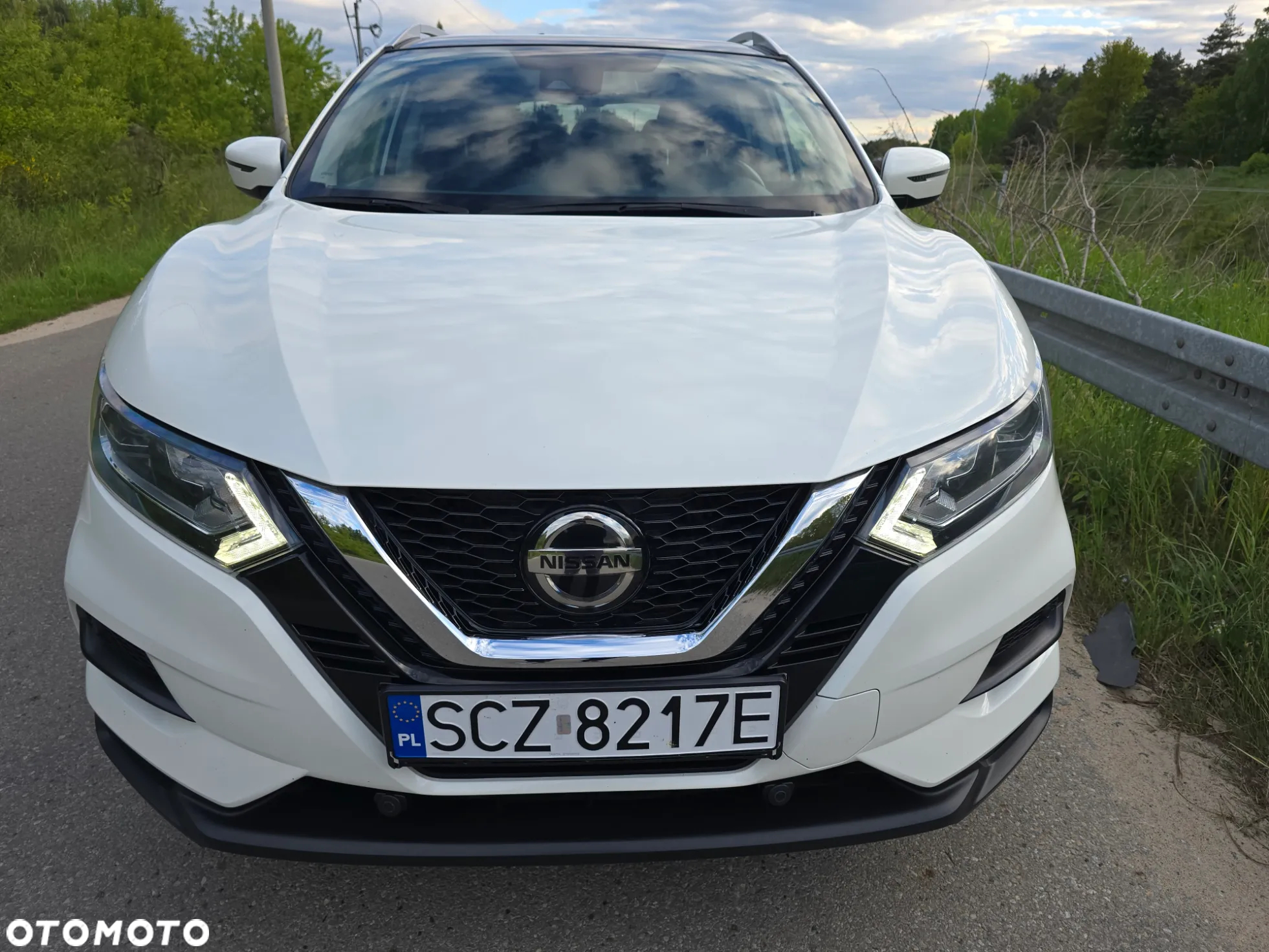 Nissan Qashqai 1.3 DIG-T Tekna - 25