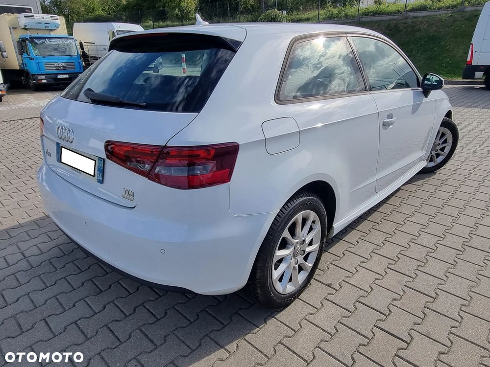 Audi A3 3-drzwiowe 1.6 TDI - 5