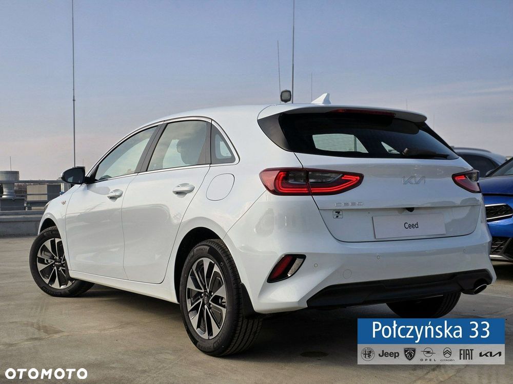Kia Ceed - 4