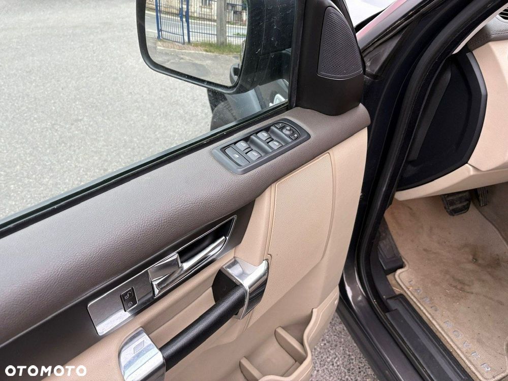 Land Rover Discovery - 12