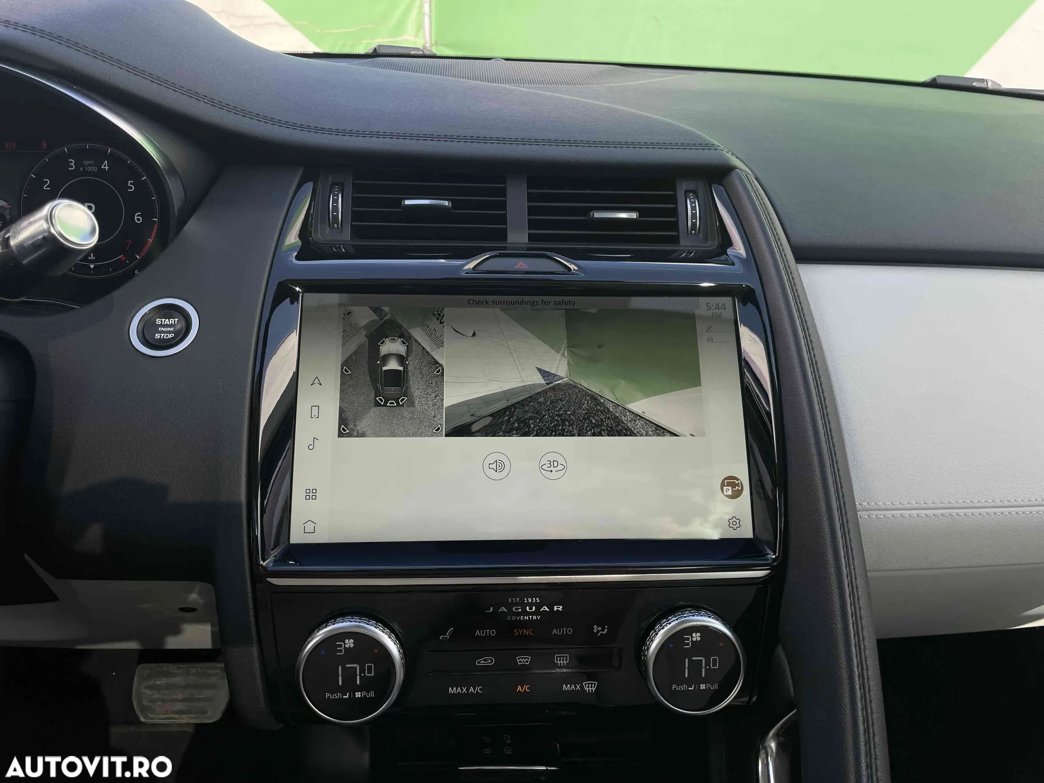 Jaguar E-Pace - 13