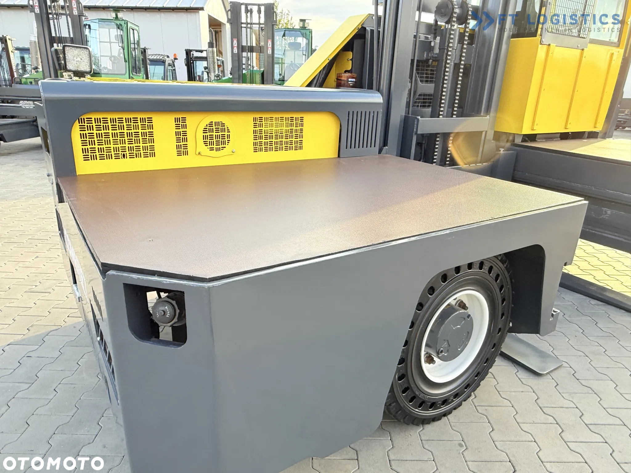 Combilift WÓZEK BOCZNY / C5000FSL / DIESEL / DUPLEX 4100MM /JEDYNE 2573 MOTOGODZIN / PEŁNA KABINA / STAN IDEALNY / NOWE OPONY / Szeroka oferta wózków czterokierunkowych i bocznych, dopasowanych do różnorodnych potrzeb i zastosowań - 7