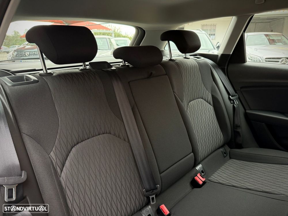 SEAT Leon ST 1.6 TDI Style Ecomotive - 8