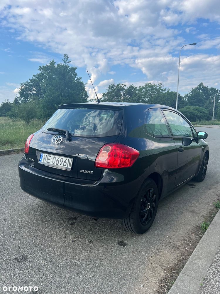 Toyota Auris 1.4 D-4D Luna - 5