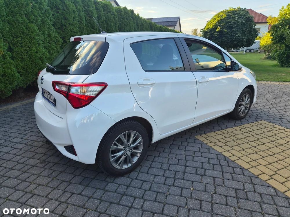 Toyota Yaris 1.5 Premium - 6