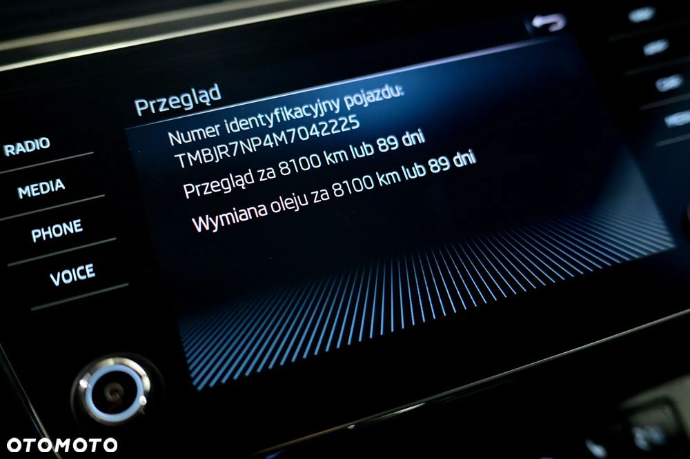 Skoda Superb 2.0 TDI SCR Ambition DSG - 27