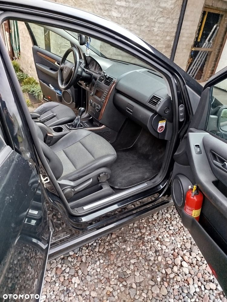 Mercedes-Benz Klasa A 170 BlueEFFICIENCY Avantgarde - 6