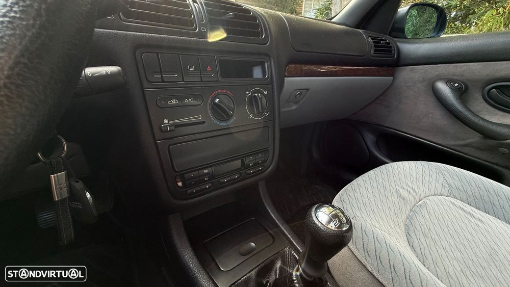 Peugeot 406 1.8 Executive - 8