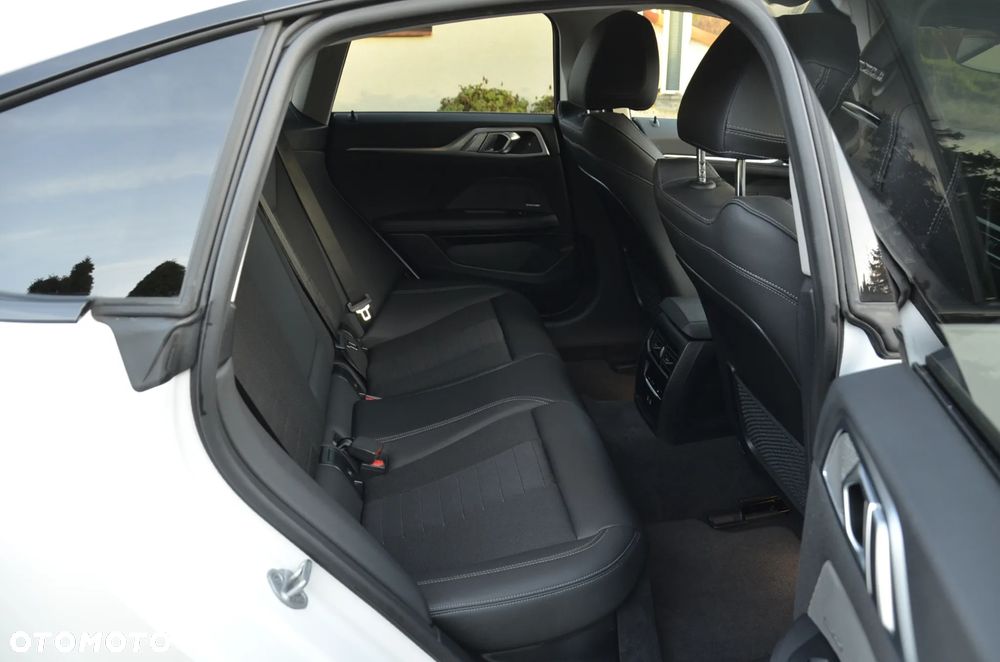 BMW i4 83.9kWh eDrive 40 - 22