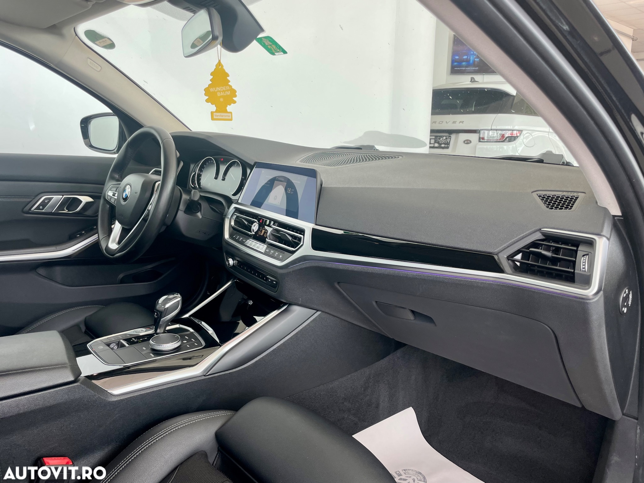 BMW Seria 3 318d AT MHEV - 14