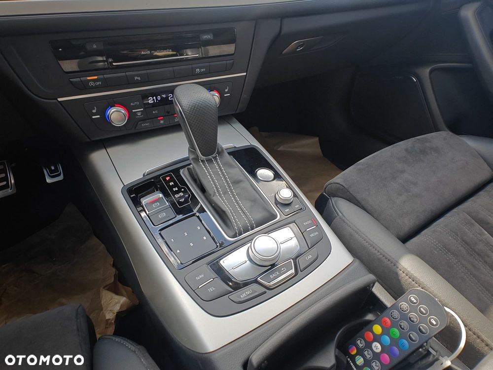 Audi A6 Avant 2.0 TDI Ultra S tronic - 33