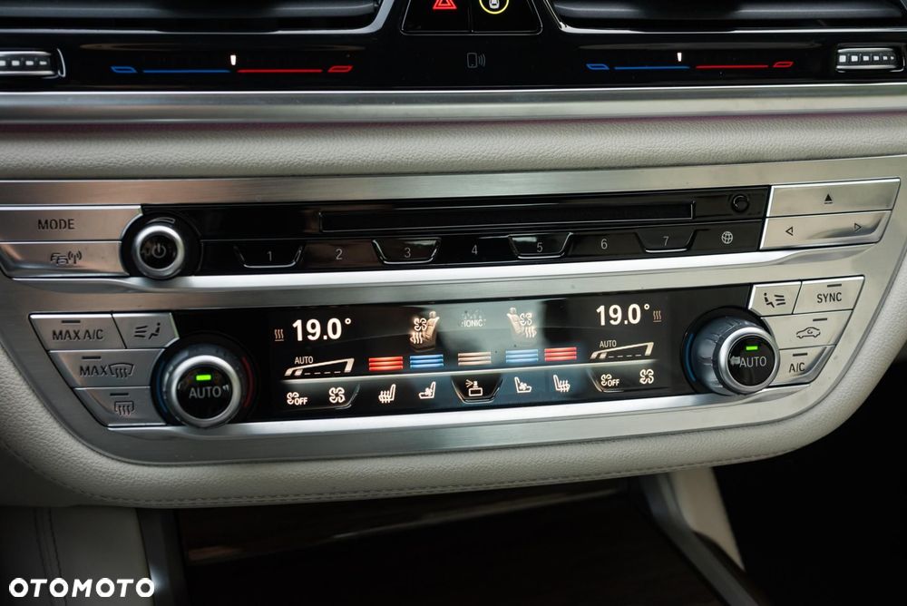BMW Seria 7 - 25
