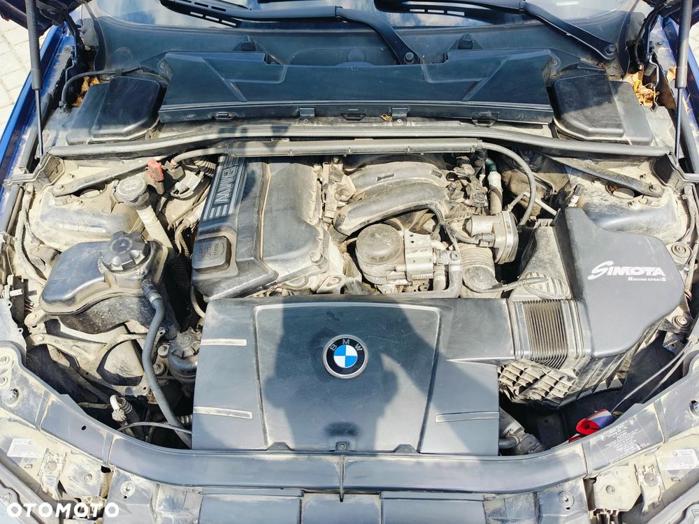 BMW Seria 3 318i - 16