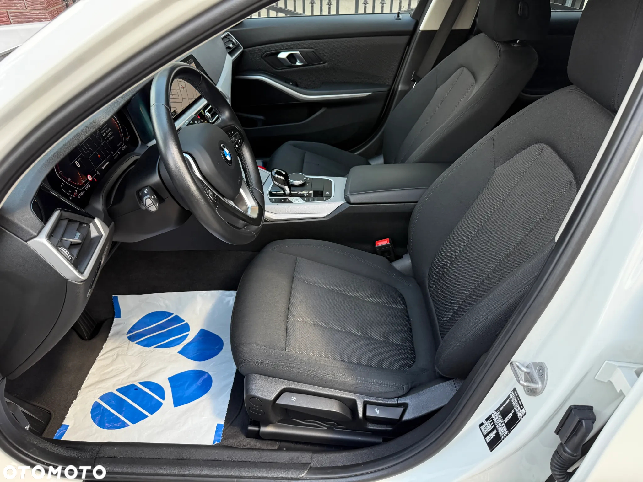 BMW Seria 3 318i Advantage - 10