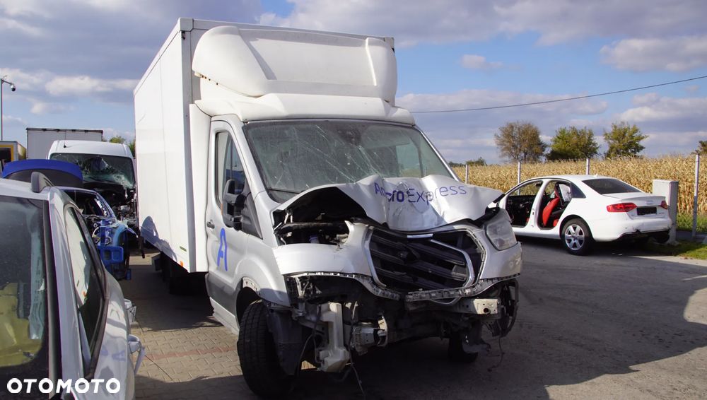 Auto na części - Ford Transit MK8 Lift 2.0 TDCI 131 KM BKFB KK2P-7000-EA 436 2019R Silnik Skrzynia Drzwi Lusterko Zderzak Błotnik Szyba Zabudowa Deska Kokpit Sterownik Moduł Czujnik Licznik Kierownica Panel - 3