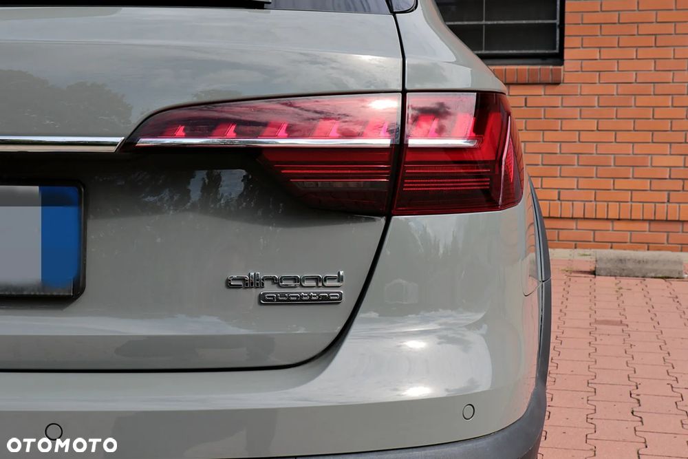 Audi A4 Allroad 2.0 TDI Quattro S tronic - 14