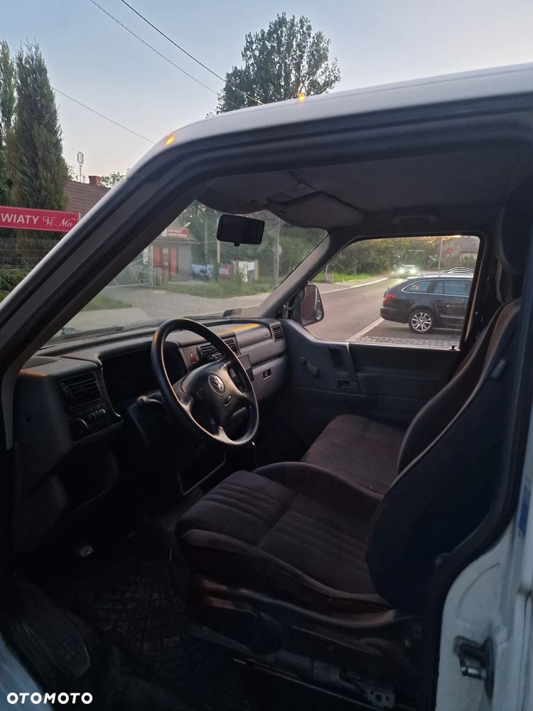 Volkswagen Transporter - 11