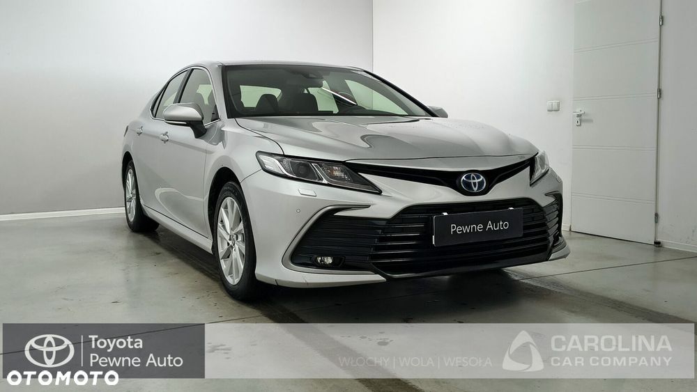 Toyota Camry 2.5 Hybrid Comfort CVT - 21