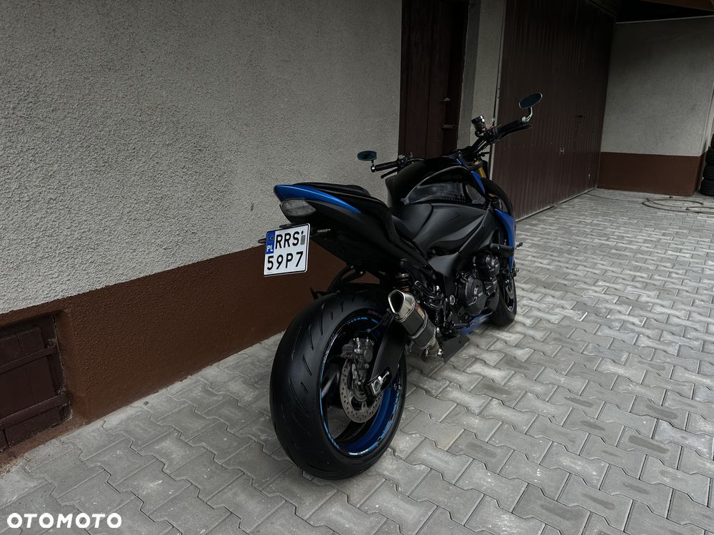 Suzuki GSX - 7