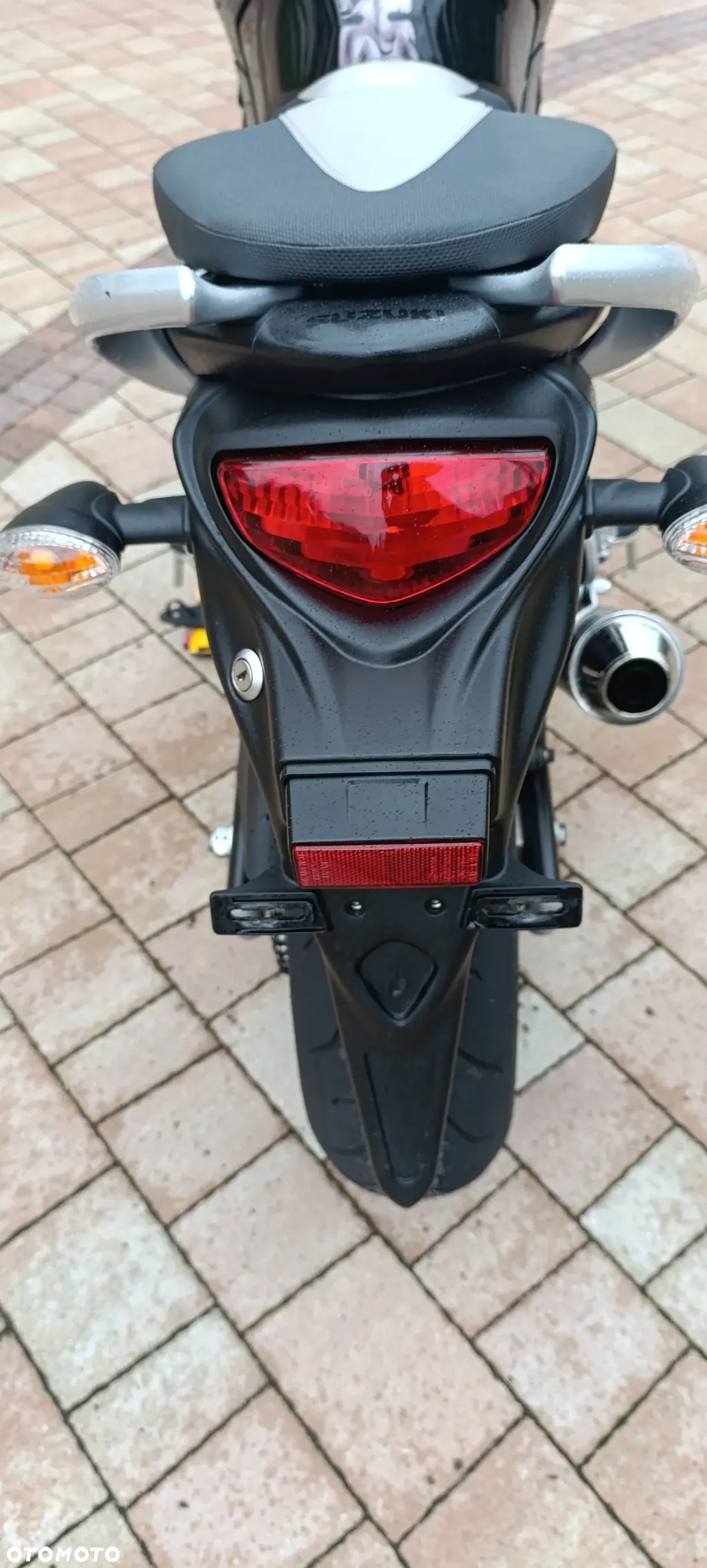Suzuki GSR - 30