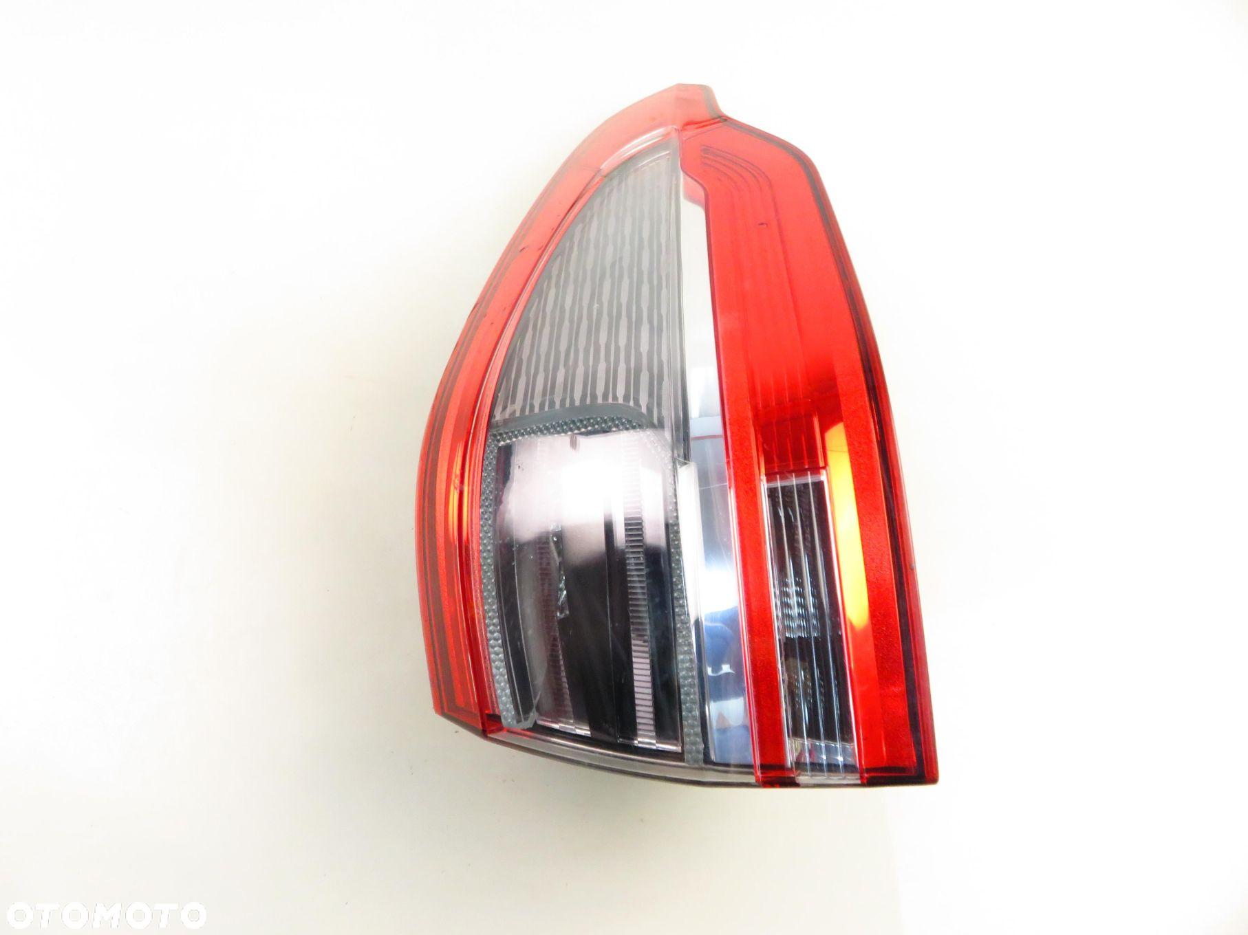 LAMPA PRAWA TYLNA FORD S-MAX I LIFT 17318702 - 2