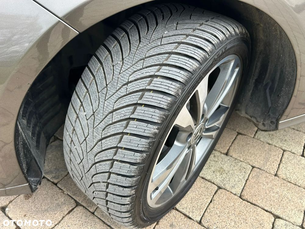 Mercedes-Benz Klasa E 200 CDI DPF BlueEFFICIENCY Automatik Elegance - 24
