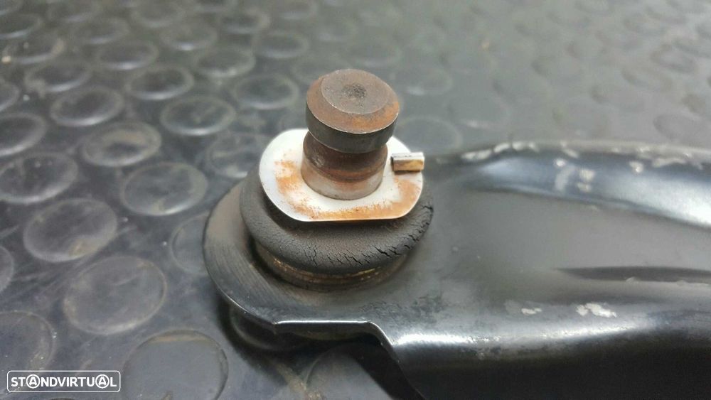 BRAÇO SUSPENSÃO INFERIOR FRENTE ESQUERDO RENAULT CLIO III CONFORT DYNAMIQUE - 5