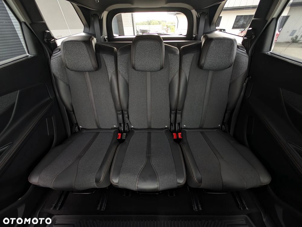 Peugeot 5008 1.6 PureTech GT Line S&S EAT8 - 37