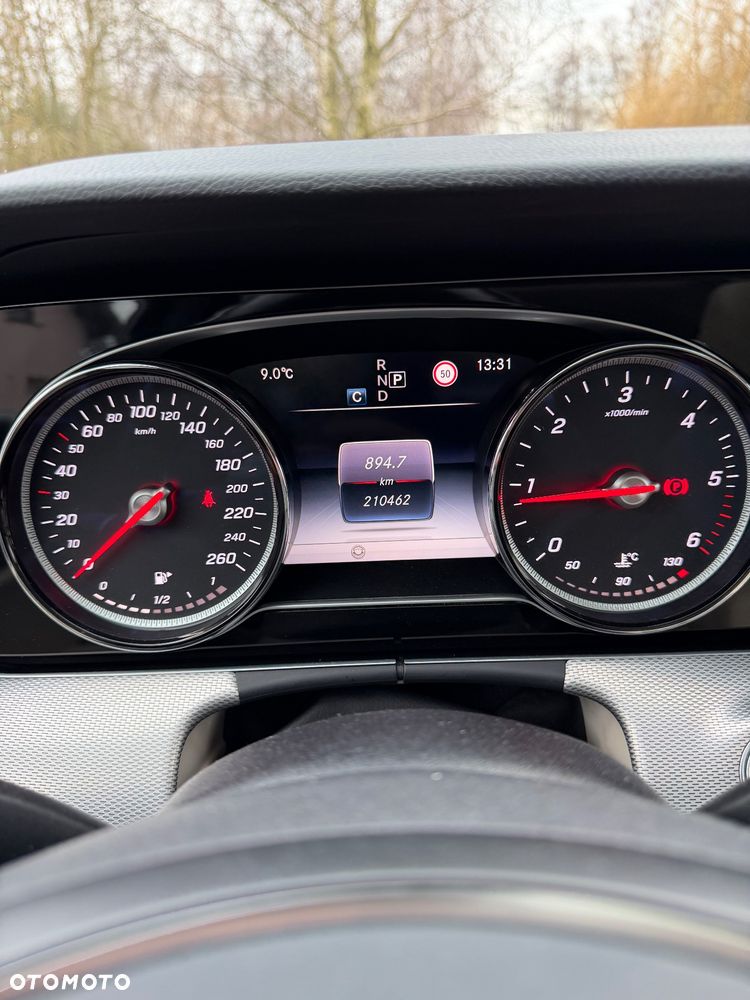 Mercedes-Benz Klasa E 220 d 9G-TRONIC Avantgarde - 21