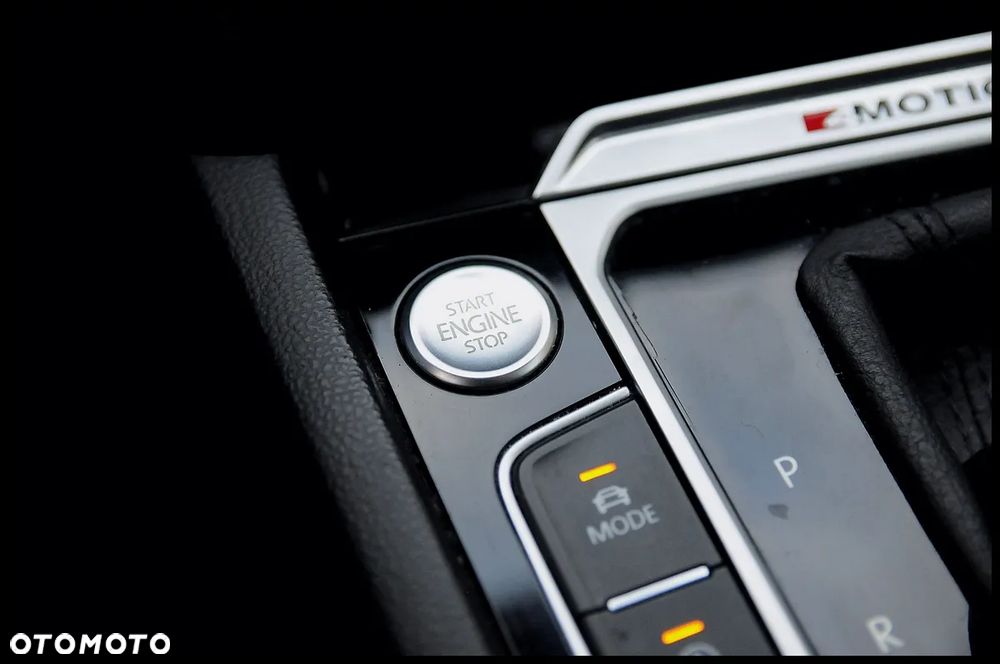 Volkswagen Passat - 31