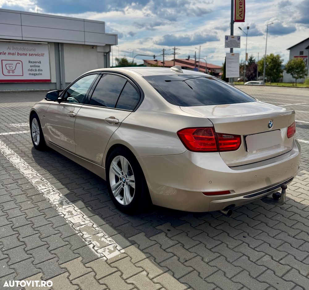 BMW Seria 3 320d Sport Line - 4