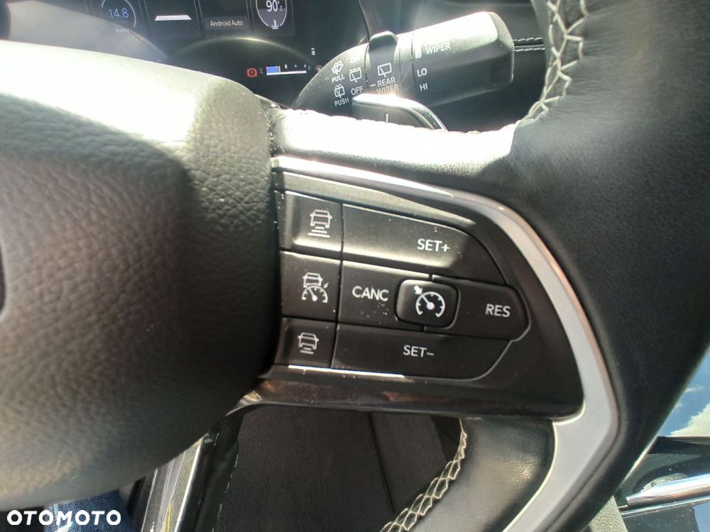 Jeep Grand Cherokee - 21