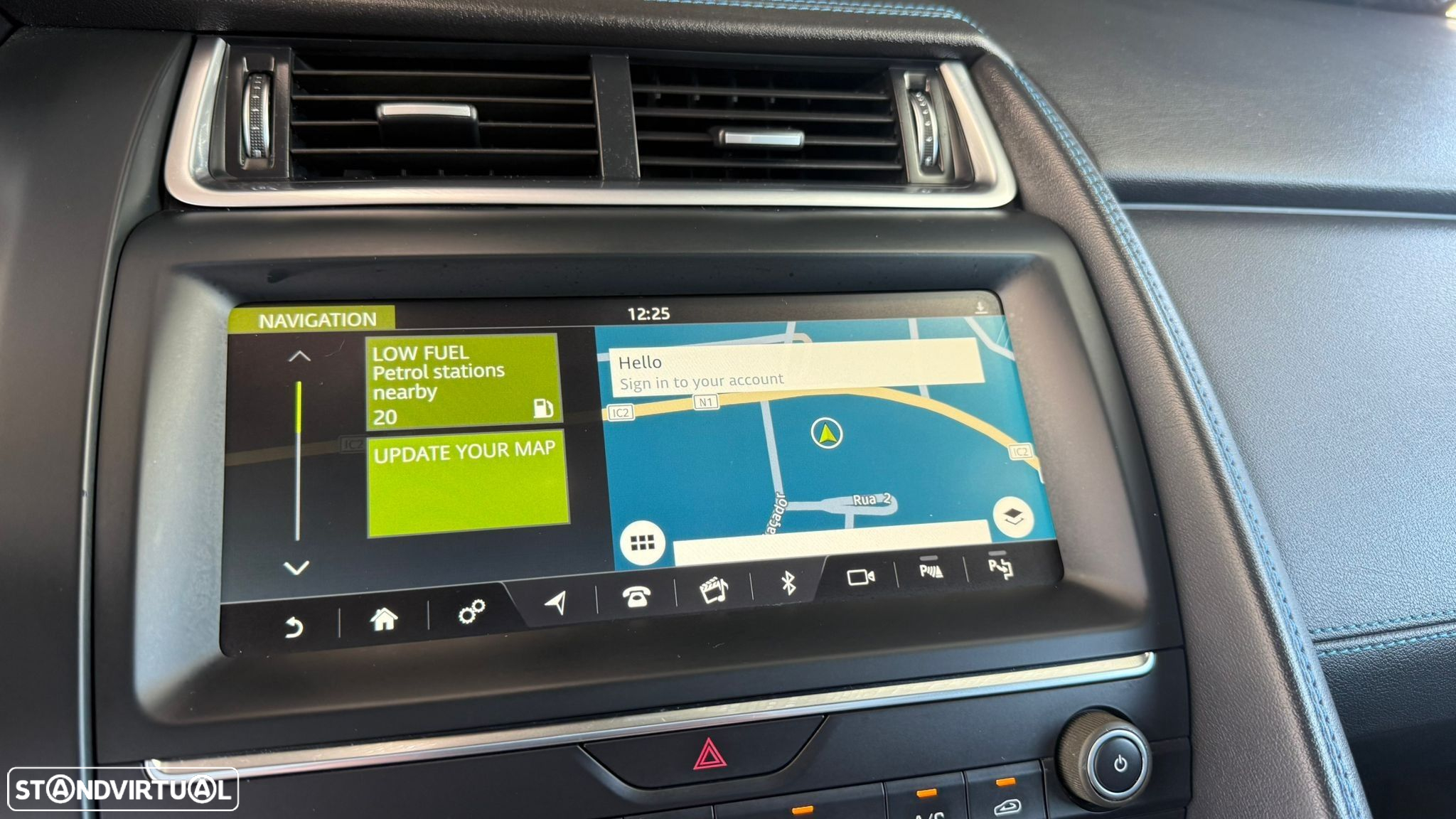 Jaguar E-Pace 2.0 i4D R-Dynamic AWD Aut. - 39
