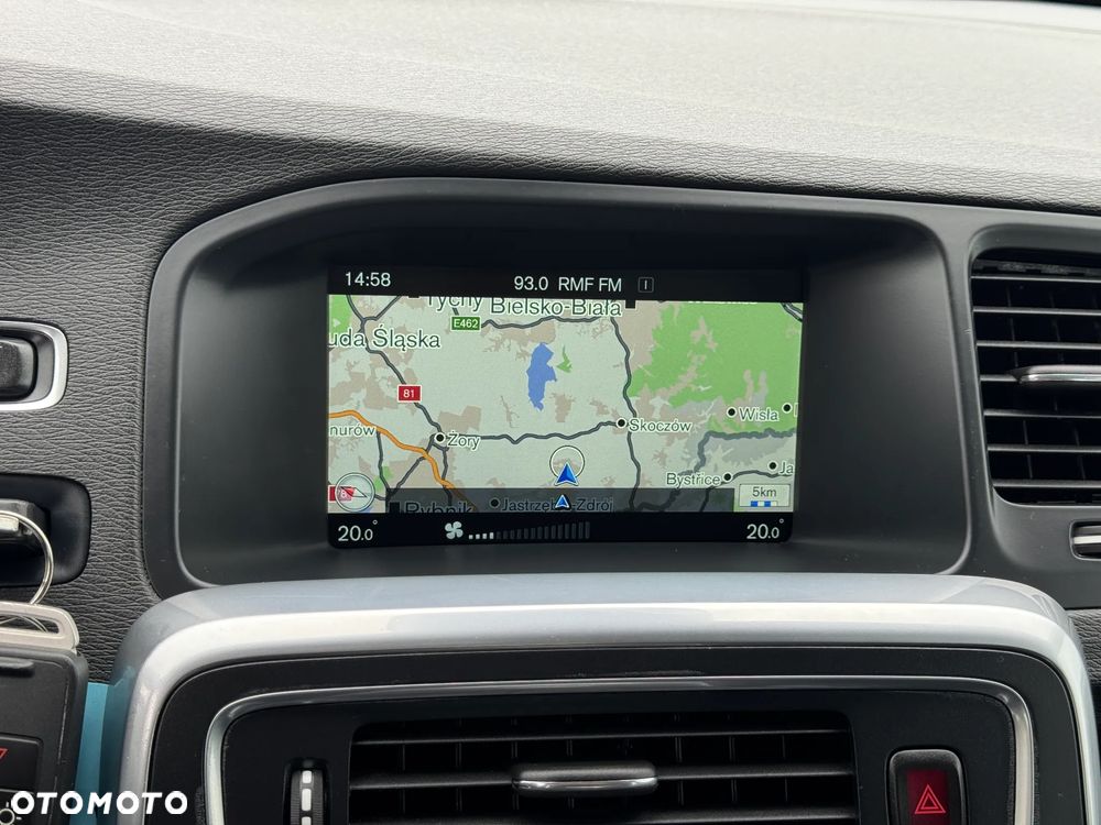 Volvo V60 D2 Summum - 14