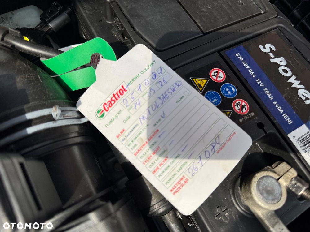 Volkswagen Golf 1.6 TDI DPF BlueMotion Technology MATCH - 20