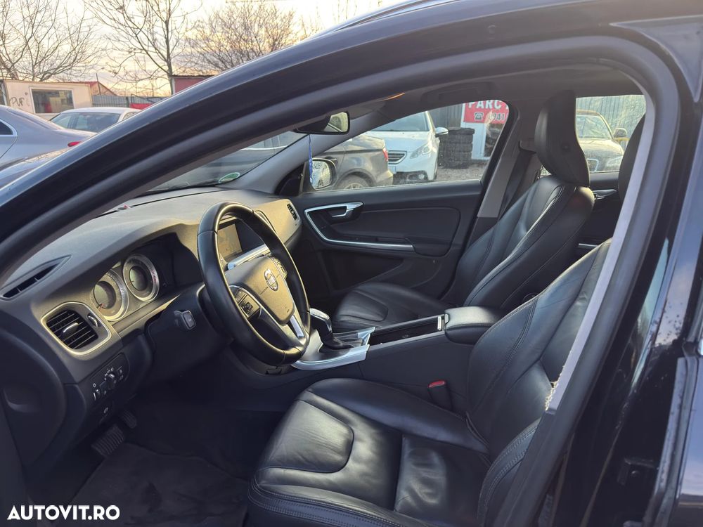 Volvo V60 D4 Geartronic Momentum - 5