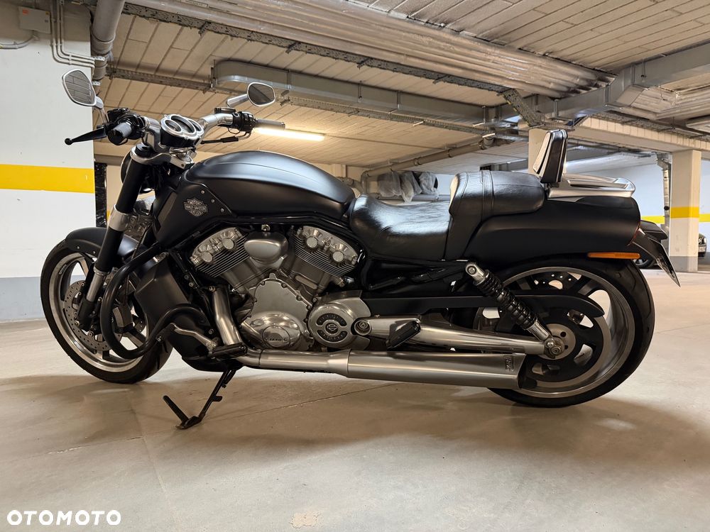 Harley-Davidson V-Rod Muscle - 3